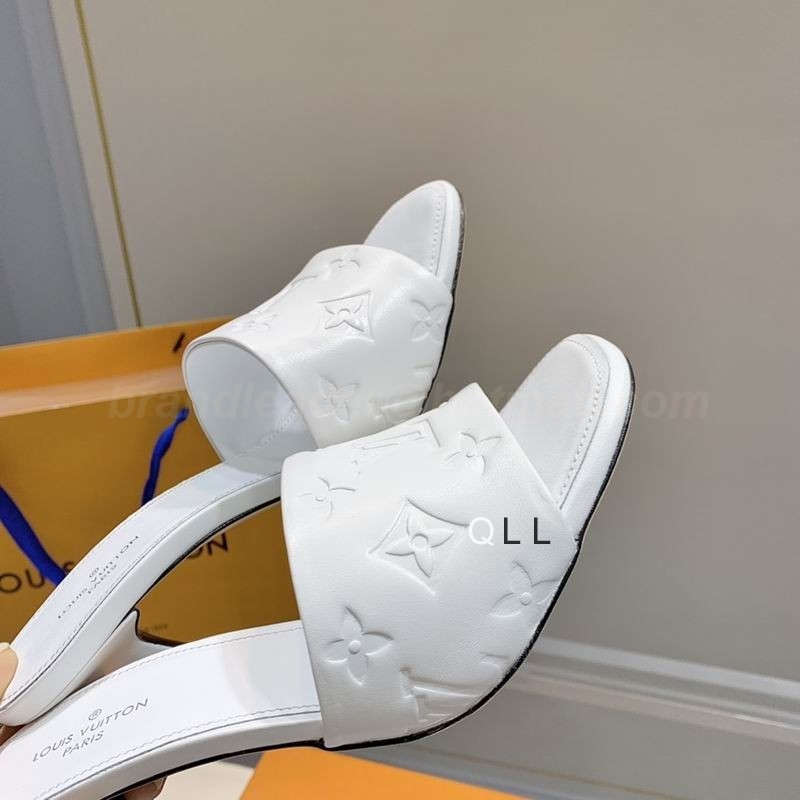 Louis Vuitton Women's Slippers 101